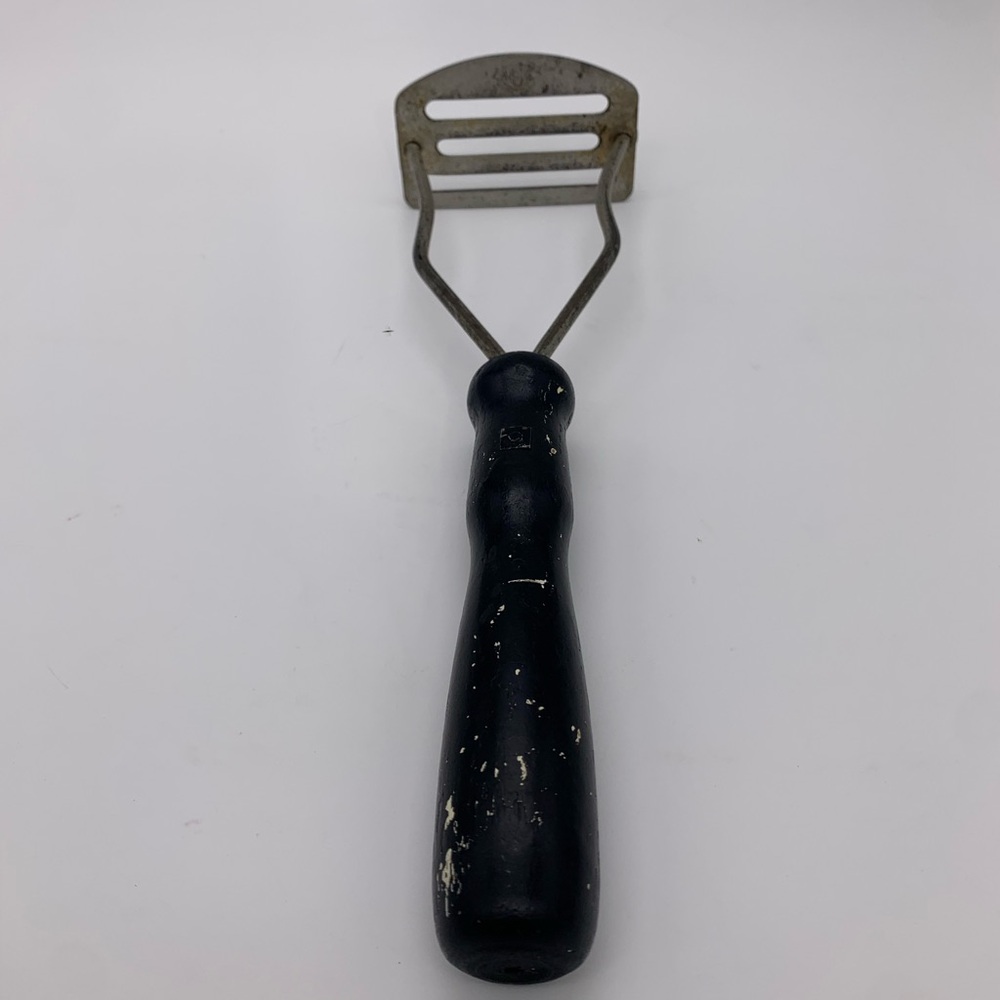 Vtg. Mid Century ACE  Metal Kitchen Potato Masher Hand Tool With Wooden Handle